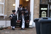 האדמו"ר מקרעטשניף סיגעט בביקור בלונדון