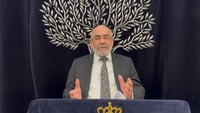 הרב שלמה זביחי בפרסית על 'וארא' • צפו