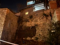 הבניין המפונה