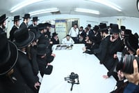 בחורי עץ חיים בבתי גדולי ישראל