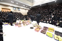 האדמו"ר מבעלזא בטיש ט"ו בשבט