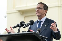 הנשיא הרצוג בזירת הטבח, הבוקר