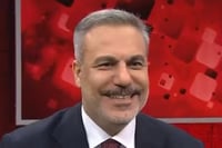 חיוך ושתיקה. שר החוץ בריאיון