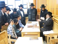 ילדי איראן אצל הגאון רבי שלמה זלמן וועבר