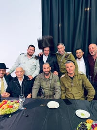 עם בכירים מעולם הרפואה: העסקן החסידי חיתן את בנו, כולם התייצבו | גלריה