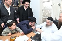 האברך דניאל פינטו בבתי גדולי ישראל