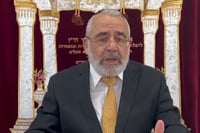 הרב שלמה זביחי בפרסית על פרשת 'כי תשא' • צפו 