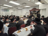 האדמו"ר מויז'ניץ מונטריאול בהילולת דודו זי"ע