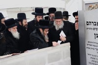 הרבי מסקולען לייקווד על ציונו של אביו זצ"ל