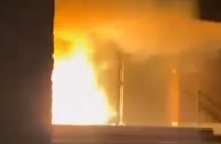 מתקפות אנטישמיות בהולנד: בית כנסת הוצת, פיצוץ בבית ספר יהודי | צפו