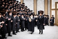 הכנסת ספר תורה בצאנז קלויזנבורג