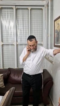 ביתו של חבר הכנסת גפני ניזוק בתקיפה איראנית - ראש הממשלה חייג במוצ"ש