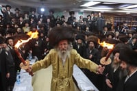 הגה"צ רבי אלימלך בידרמן בזיץ הכנה לשביעי של פסח