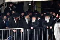 האדמו"ר מגור בשריפת חמץ