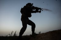 חייל צה"ל ברצועה