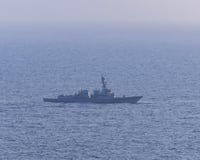 משחתת במצרי הורמוז