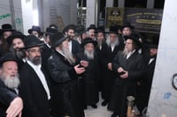 מעמד יציקת הבורות בקוזמיר 