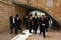 ל"ג בעומר אצל הגרי"ד גרוסמן