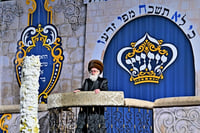 ל"ג בעומר בחצה"ק ויזניץ