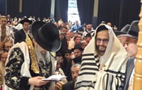 צפו: הגאון הינוקא חגג ברית לבנו החמישי - כך נקרא שמו בישראל