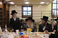 שמחת בר מצווה לנכד האדמו"ר מניקלשבורג