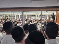 הרב דרבקין בפוניבז'