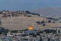 הר הזיתים, אתמול