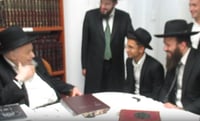 "השוטר שעצר אותך היה ספרדי או אשכנזי?" | הבחור שנעצר בשיחה מפתיעה עם ראש הישיבה