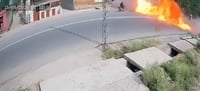 תיעוד מפחיד: מטוס קרב התרסק באמצע הרחוב - כך זה הסתיים