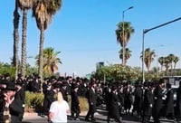 כאוס בערד: חסידים משבשים את התנועה בעקבות מעצר אברך החשוד בפלילים