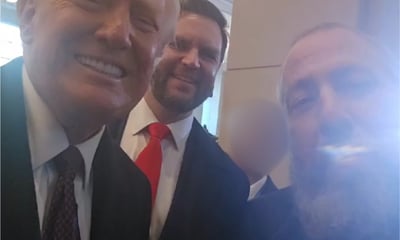 ביום ההשבעה: העסקן הבנש"ק זכה לתמונה נדירה עם הנשיא טראמפ