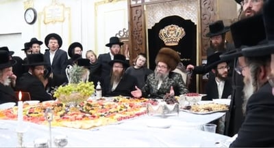 ט"ו בשבט בחצה"ק סקולען ירושלים