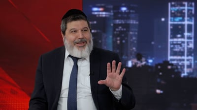 ערב פסח שחל בשבת | הגאון הרב אופיר מלכא בשו"ת הלכתי מיוחד באולפן • המדריך המלא