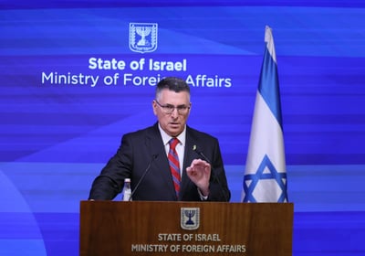גדעון סער בהצהרה. ארכיון