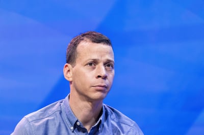 עמית סגל: זו הסיבה לכך שאני לא עונד את סיכת החטופים בשידור
