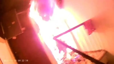 תיעוד דרמטי מתוך הלהבות: כך הדירה בערה בגלל סוללות ליתיום