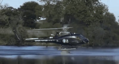 תיעוד נדיר מצרפת: מסוק הכיבוי מנמיך - ומתרסק במים 