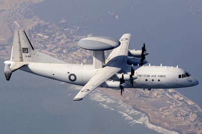 מערכת מכ"ם (שאאנשי Y-9), גם היא תוצרת סין.