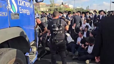 הישג ליהדות החרדית: אחרי הפגנות סוערות המשטרה נכנעה ושחררה את העצור
