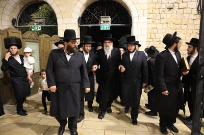 האדמו"ר מאשלג באתרא קדישא מירון