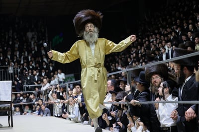 שמחת בית השואבה בראשות הגה"צ המשפיע רבי אלימלך בידרמן 