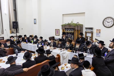 שמחת בר המצווה לנכד האדמו"ר משידלובצא