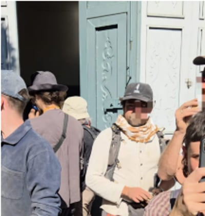 אנרכיסטים החוצה