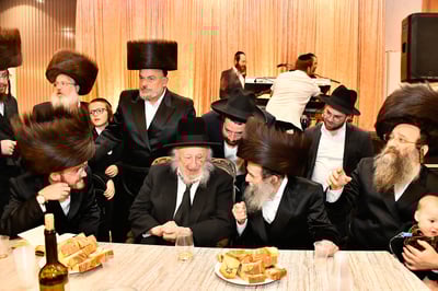 שמחת נישואי בת העסקן ר' ארי קורניצר