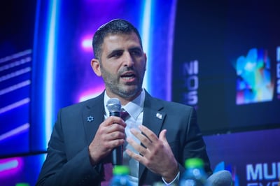 שר התקשורת קרעי 