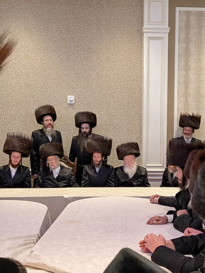 שמחת החתונה אצל מושי רוזנברג