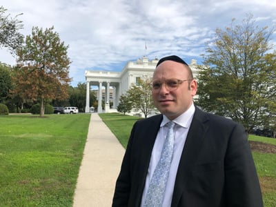 דובי הוניג בבית הלבן