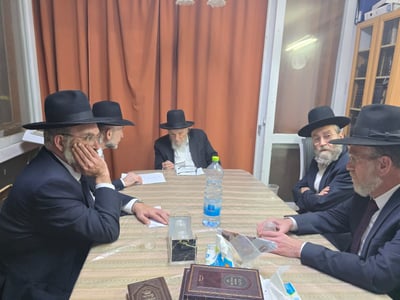 חברי הכנסת של דגל התורה בהתייעצות אצל ראש הישיבה הגרמ"ה הירש