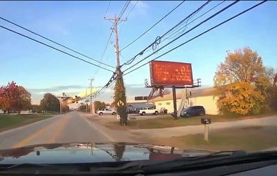 זווית חדשה של תאונת המטוס בקנטקי | המטוס מתרסק בעקבות כשל מנוע • צפו