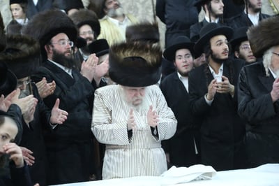 שמחת נישואי נכדת האדמו"ר מלעלוב ארה"ב